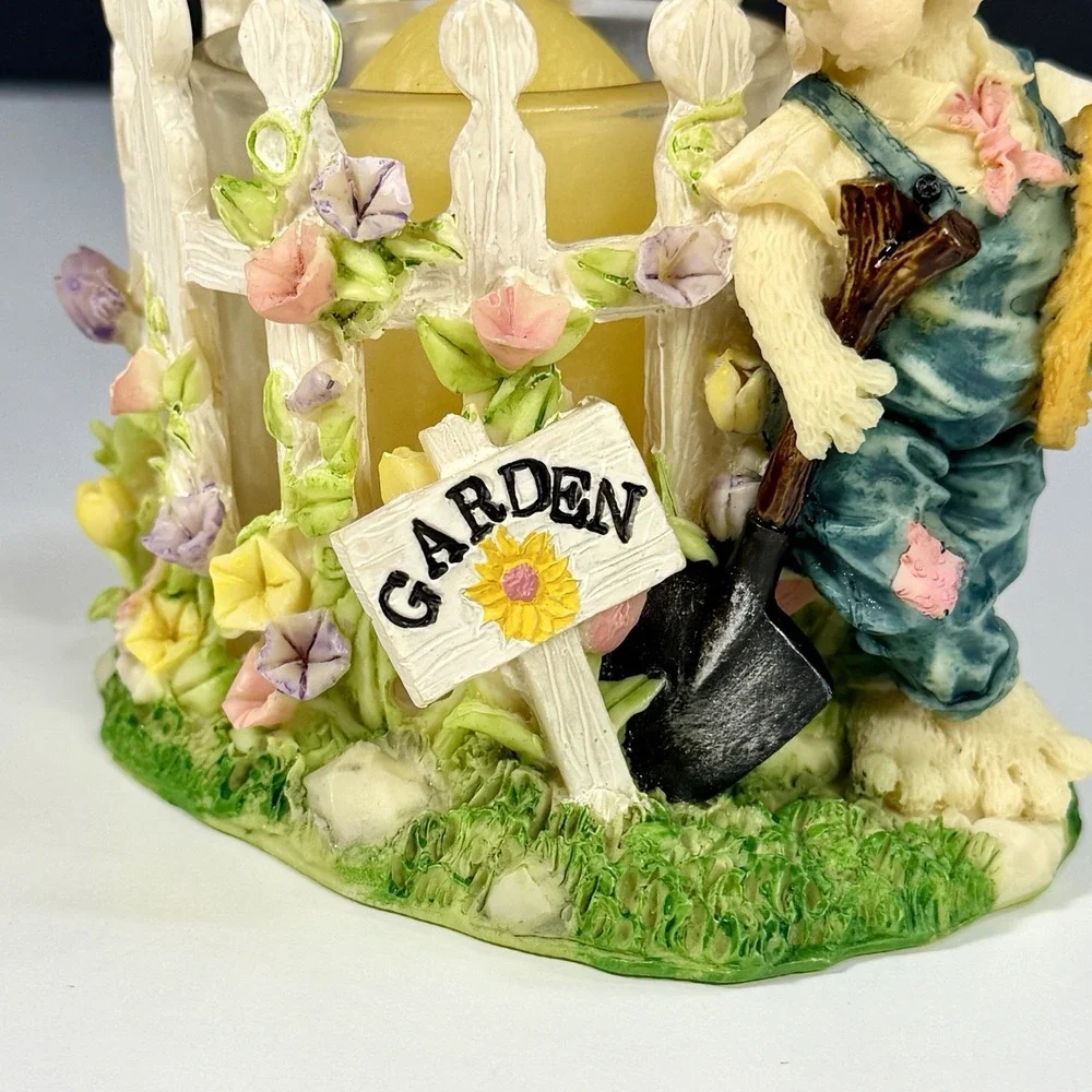 VTG Bunny Rabbit Easter‎ Garden Candle Holder Picket Fence Flowers Spring 4 1/2
